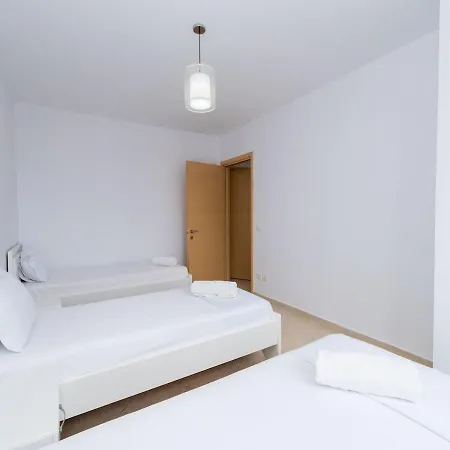 Adriatic Nest 2br Near *